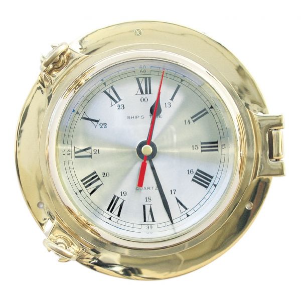 Uhr im Bullauge 1226