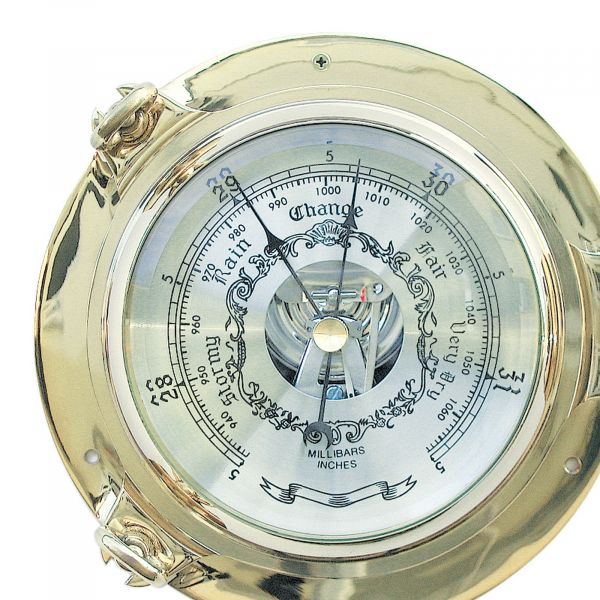 Barometer im Bullauge