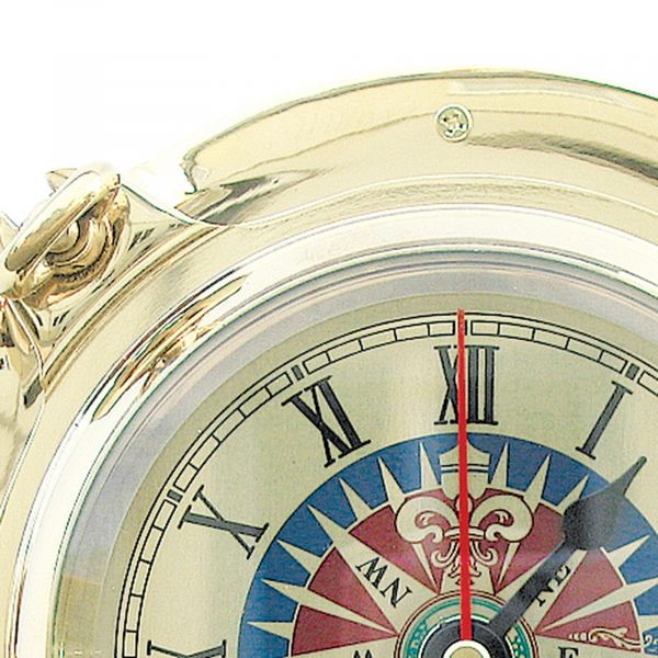 Bullaugen-Uhr mit Windrosenzifferblatt