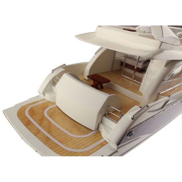 Motoryacht