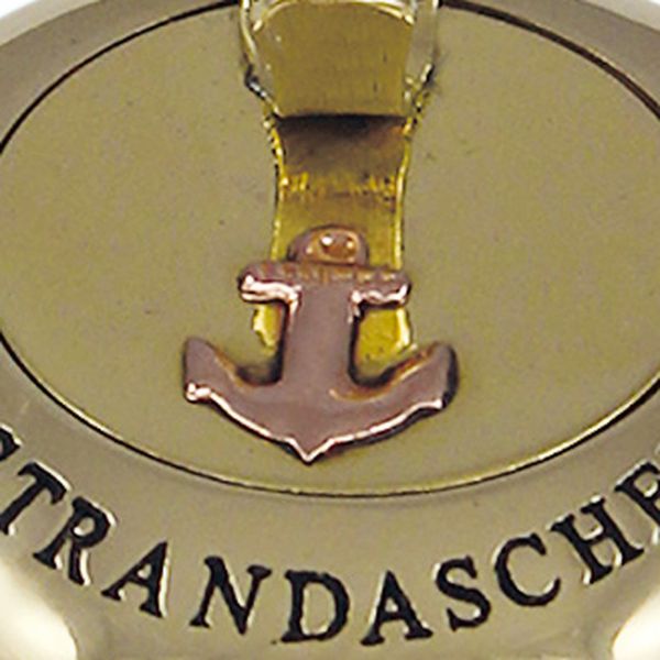 Klappaschenbecher