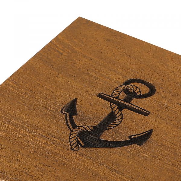 Holzbox mit Anker-Lasergravur