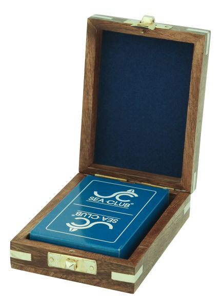 Spielkarten in Holzbox