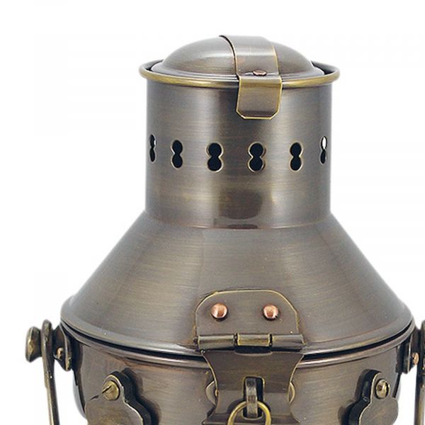Ankerlampe mit Petroleumbrenner