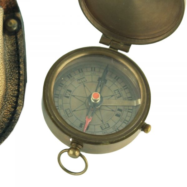 Kompass mit Deckel & Ring