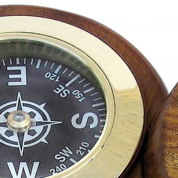 Kompass mit Deckel