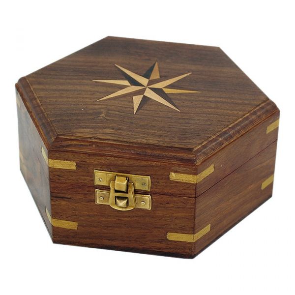 Holzbox mit Windrose-Inlay 9361