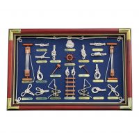 Knotentafel hinter Glas