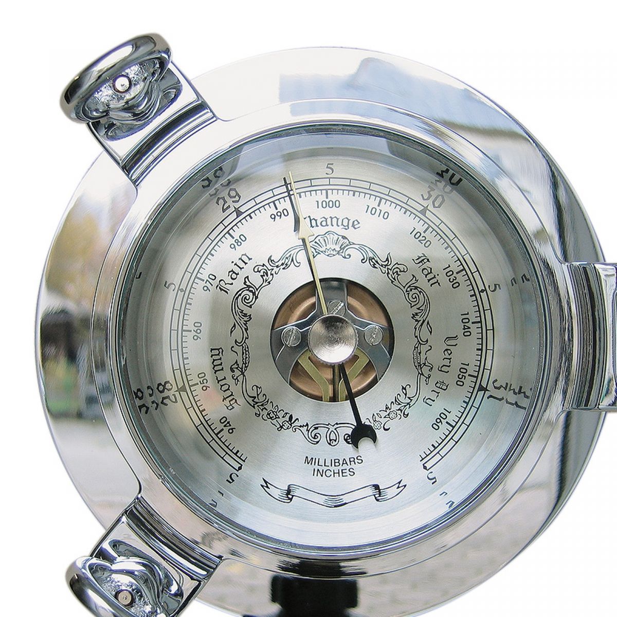 2. Bild Barometer im Bullauge 1228C