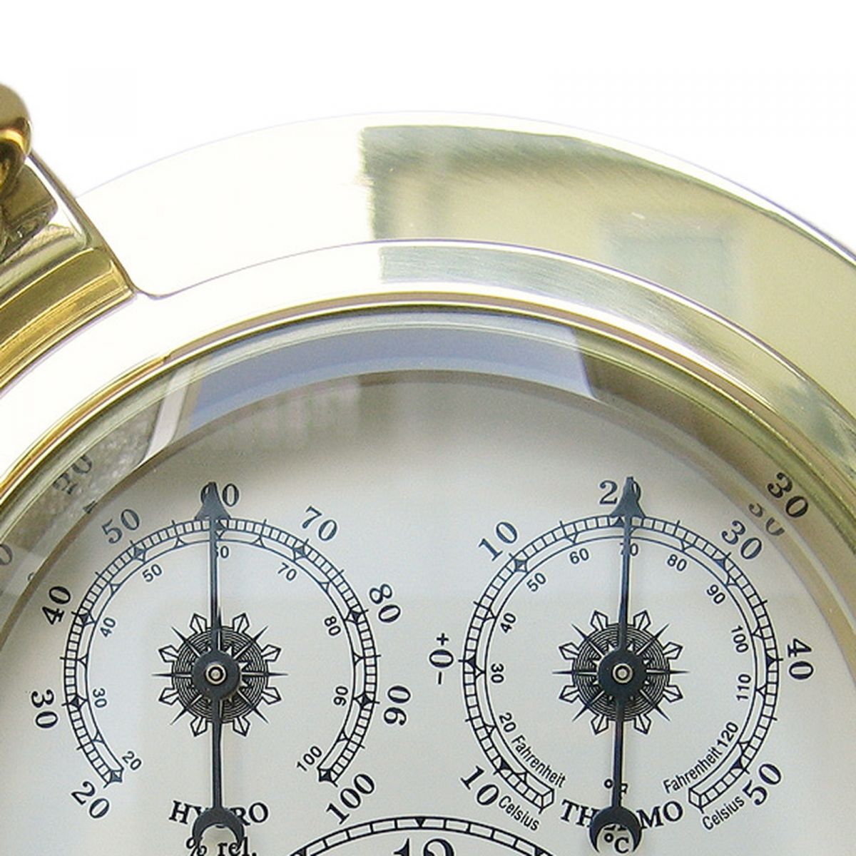 5. Bild Uhr, Thermo- & Hygrometer im Bullauge 1242