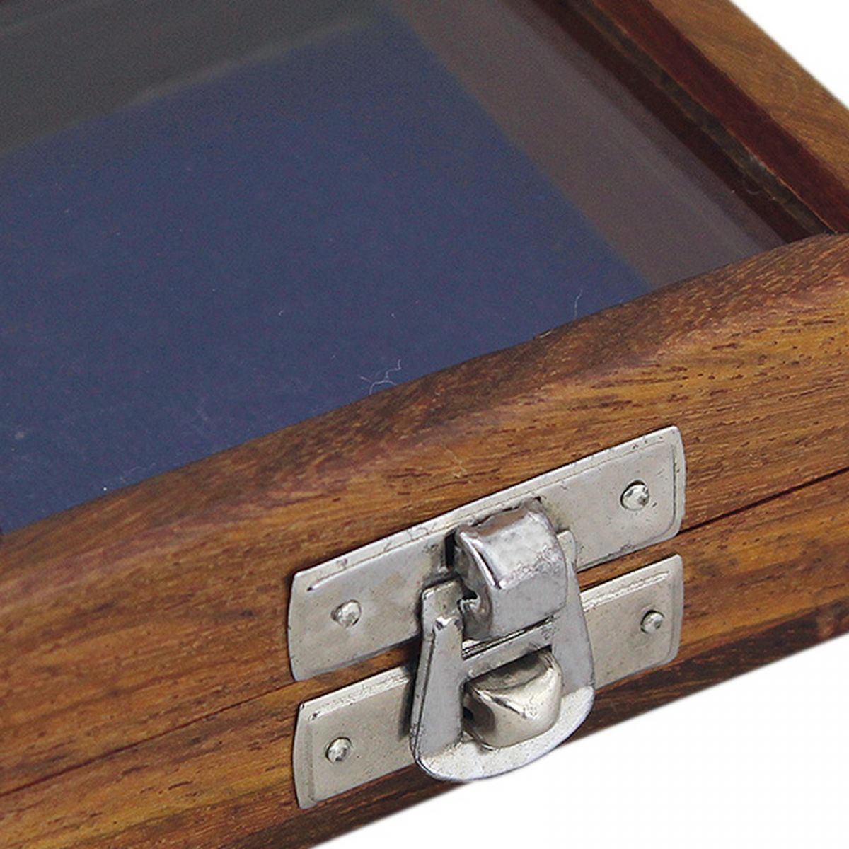 4. Bild Holzbox mit Glas im Deckel 2024N