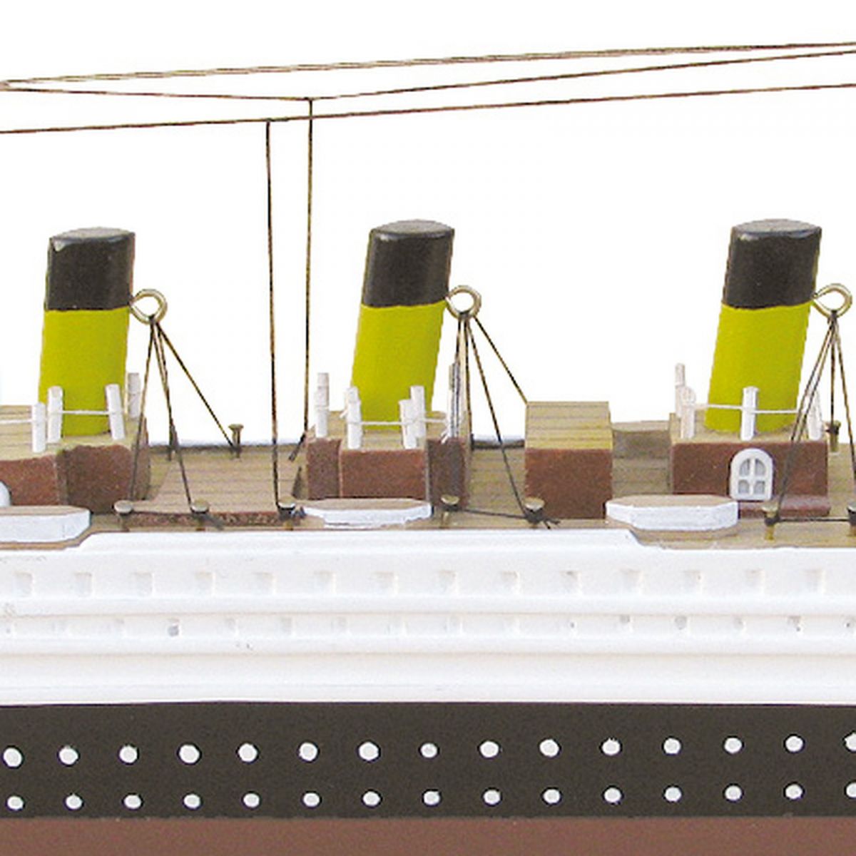 4. Bild Schiffsmodell - Titanic 5197