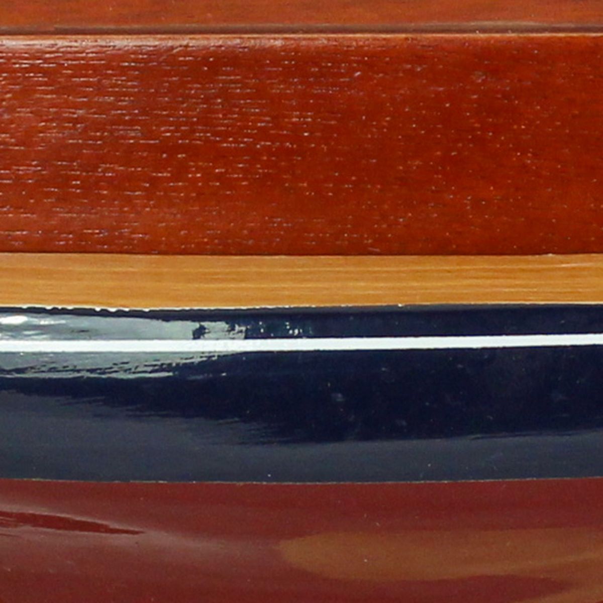 4. Bild Endeavour-Halbrumpf auf Board 5310