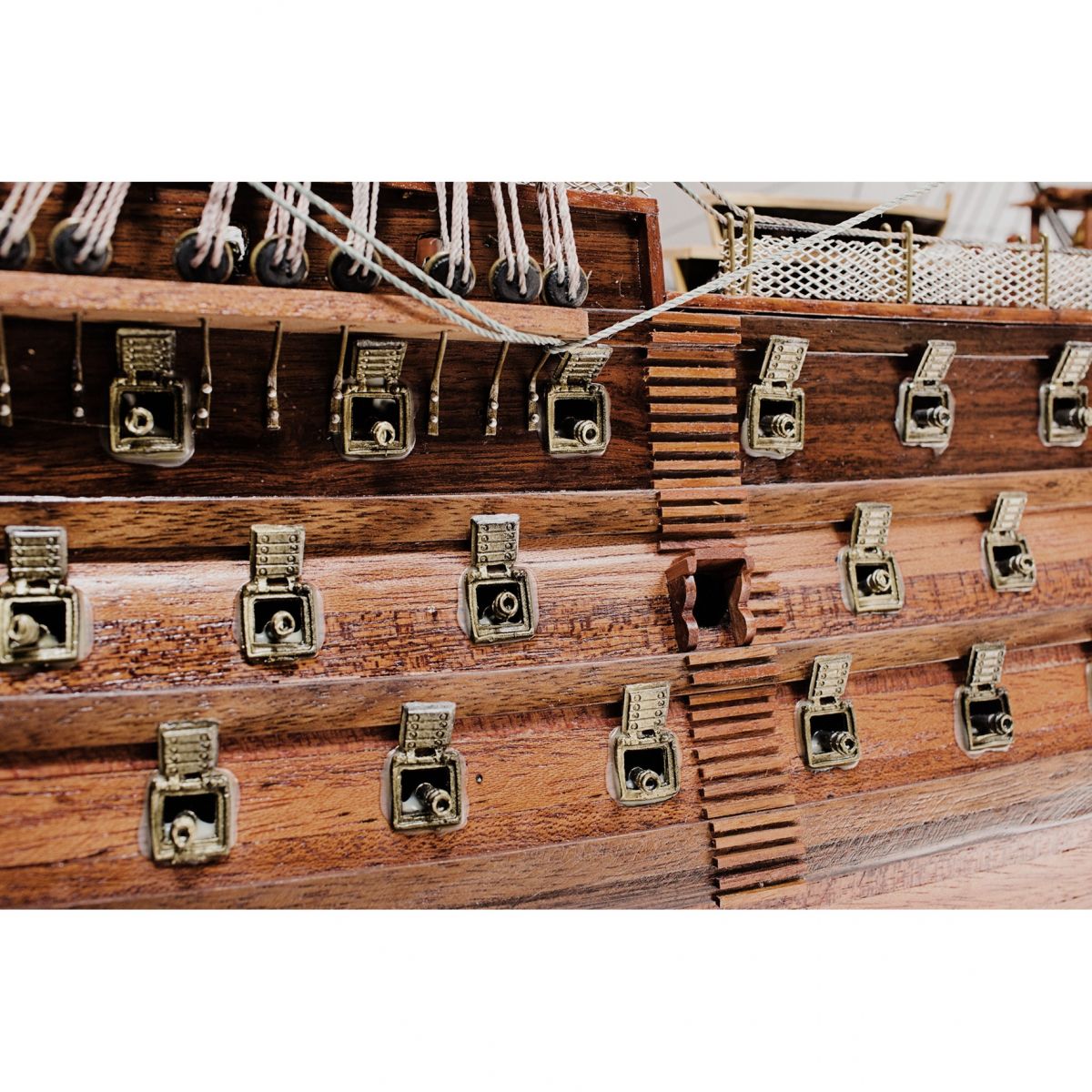 4. Bild Kriegsschiff - H.M.S. Victory 5410