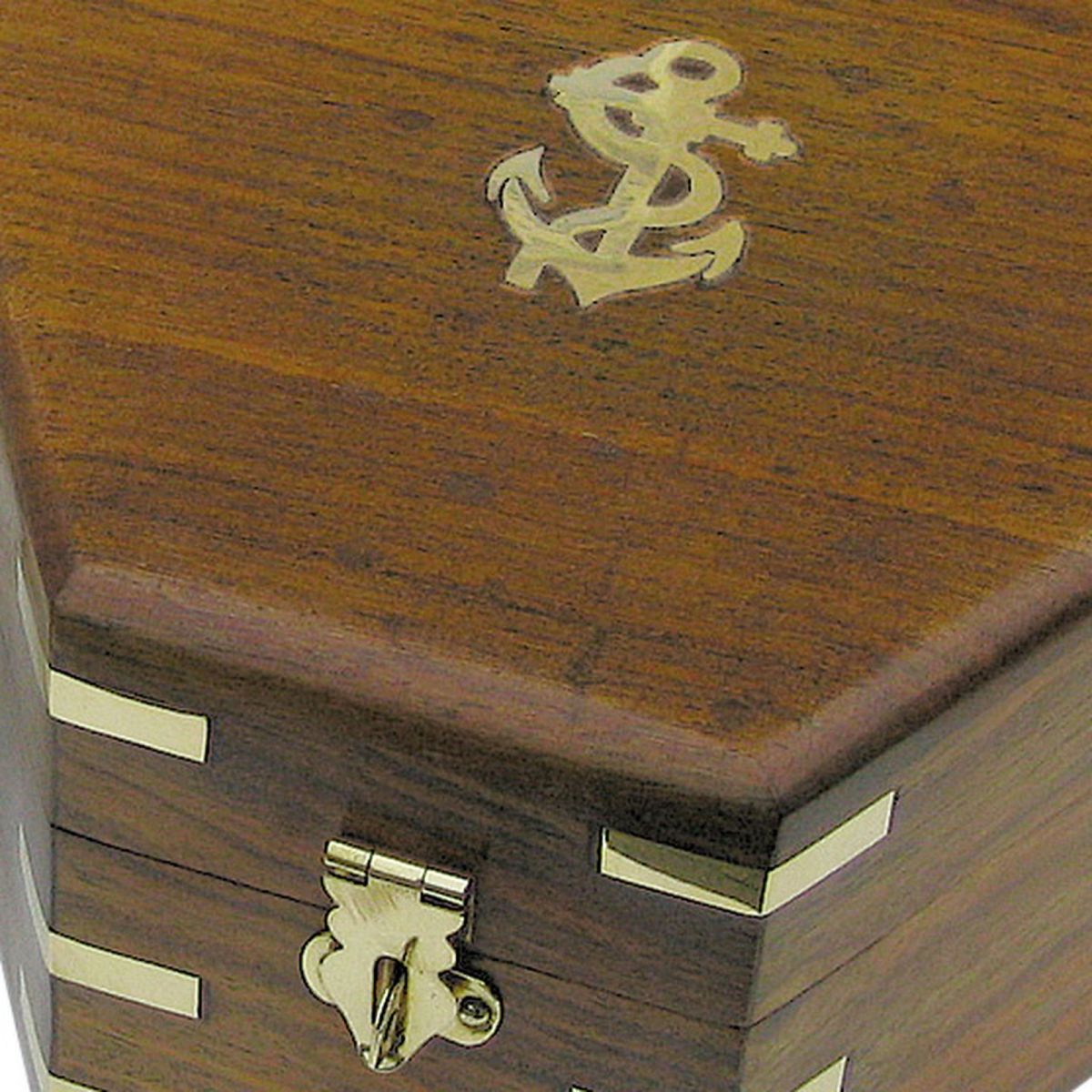 4. Bild Holzbox für Sextant 8200S 8200B
